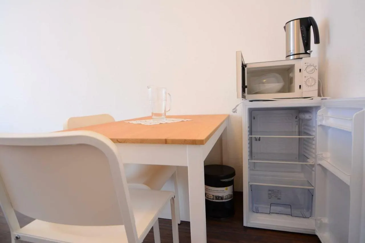 Private Rooms Next To Subway Нюрнберг Германия