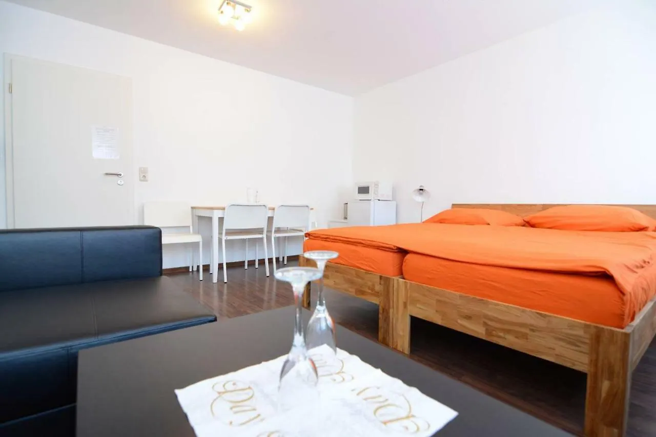 Private Rooms Next To Subway Нюрнберг Проживание в семье