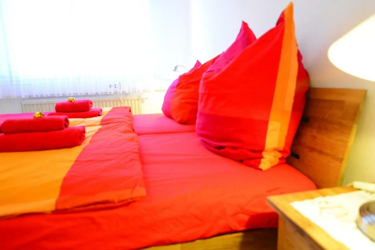 Private Rooms Next To Subway Нюрнберг Проживание в семье