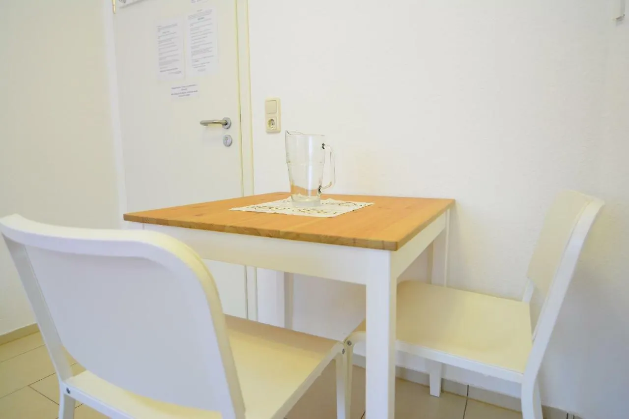 Проживание в семье Private Rooms Next To Subway Нюрнберг