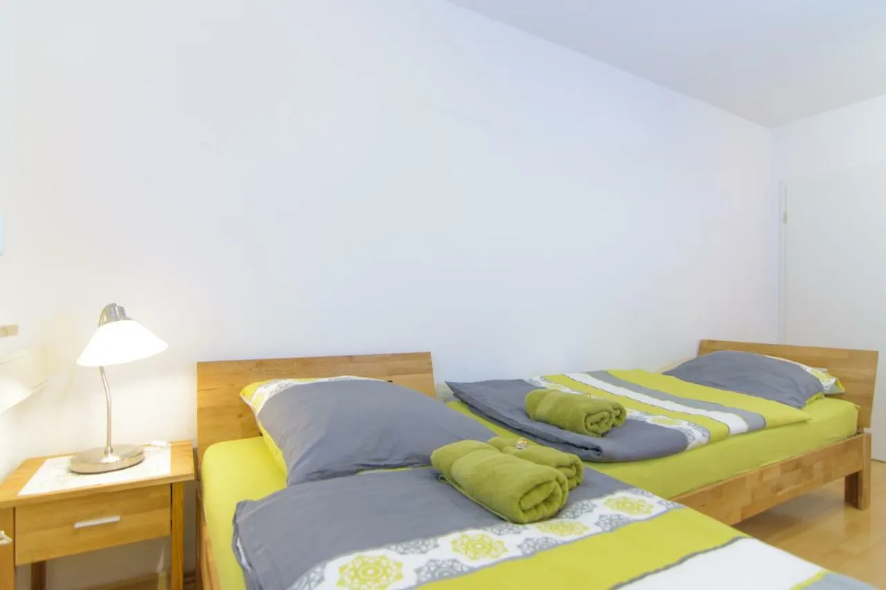 Проживание в семье Private Rooms Next To Subway Нюрнберг Германия