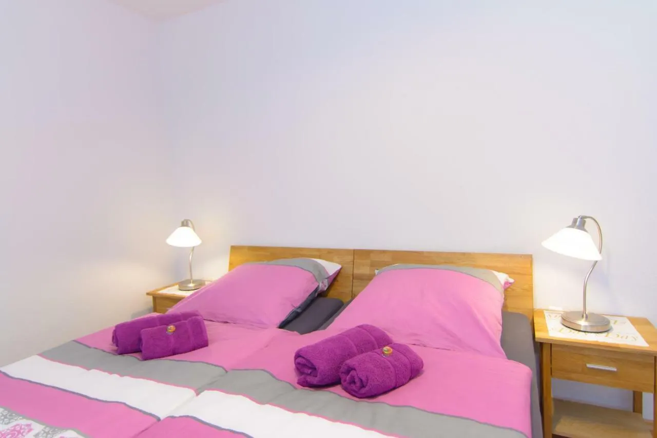 Private Rooms Next To Subway Нюрнберг Проживание в семье